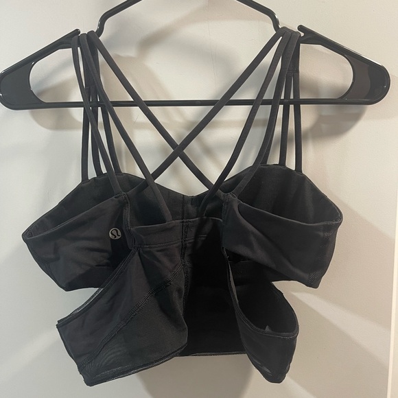 Lululemon Black Strappy Crop Top / Sport Bra size 6 - Picture 3 of 3